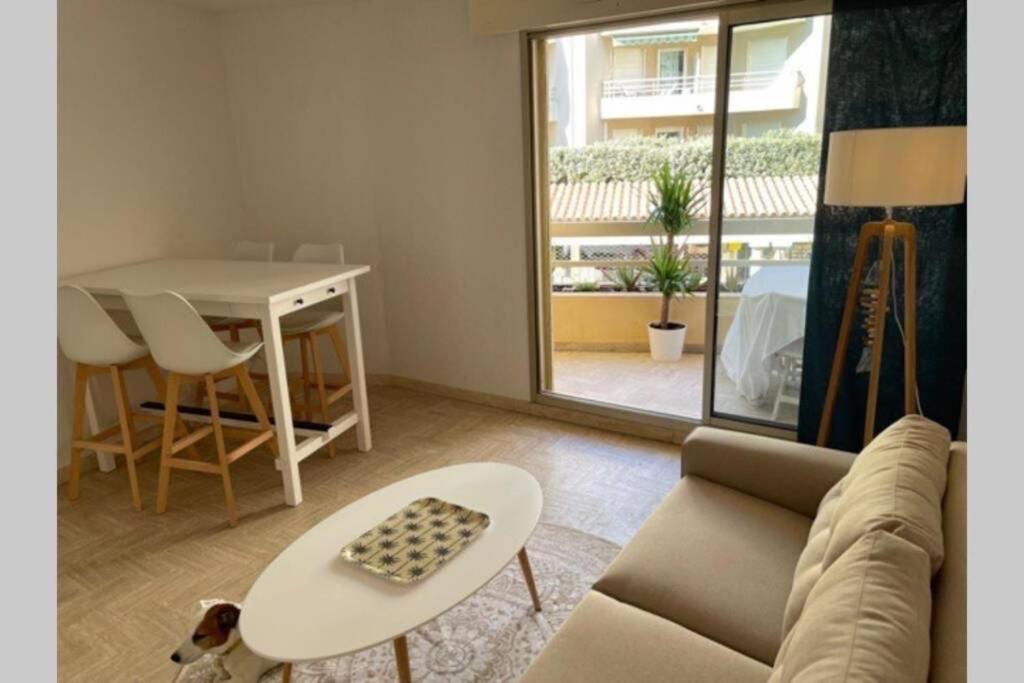 Confortable Appartement A Cavalaire-Sur-Mer Exteriér fotografie
